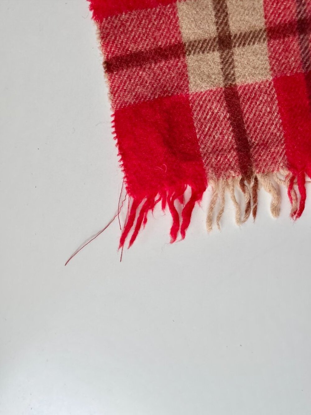 PARIS Red Tartan Check 100% Lambswool Fringed Rectangle Scarf - Picture 9 of 11